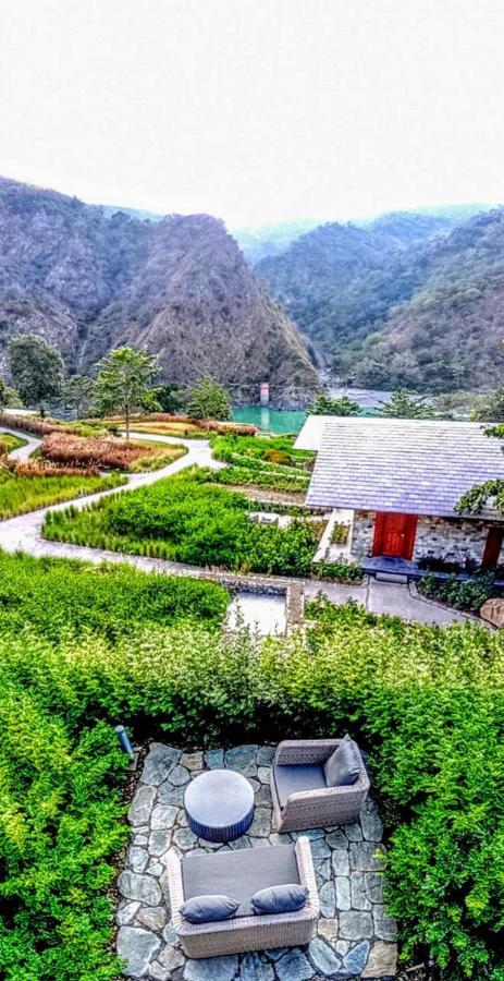 Taj Rishikesh Resort & Spa Uttarakhand Exterior foto